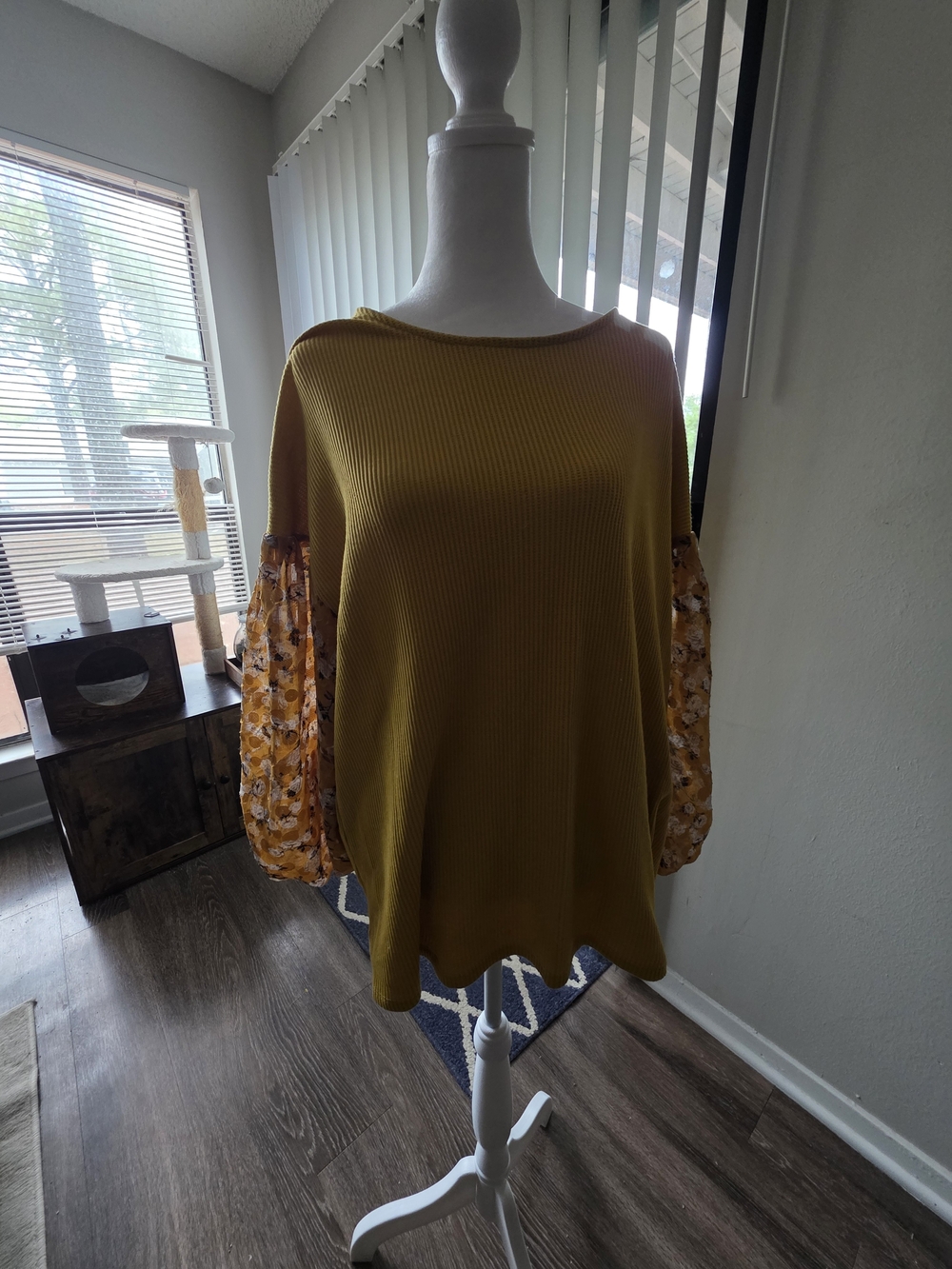 Umgee Mustard Yellow Ribbed Top with Floral Balloon Sleeves